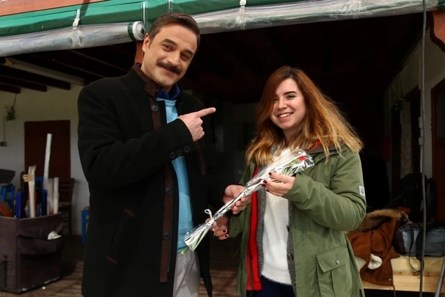 'Kalk gidelim' setinin kadınlarına büyük jest