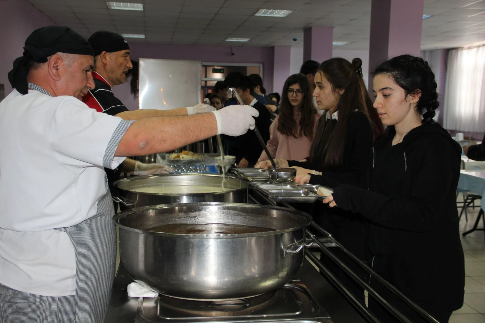TCDD İzmir Liman çalışanlarına 'Çanakkale menüsü' verildi
