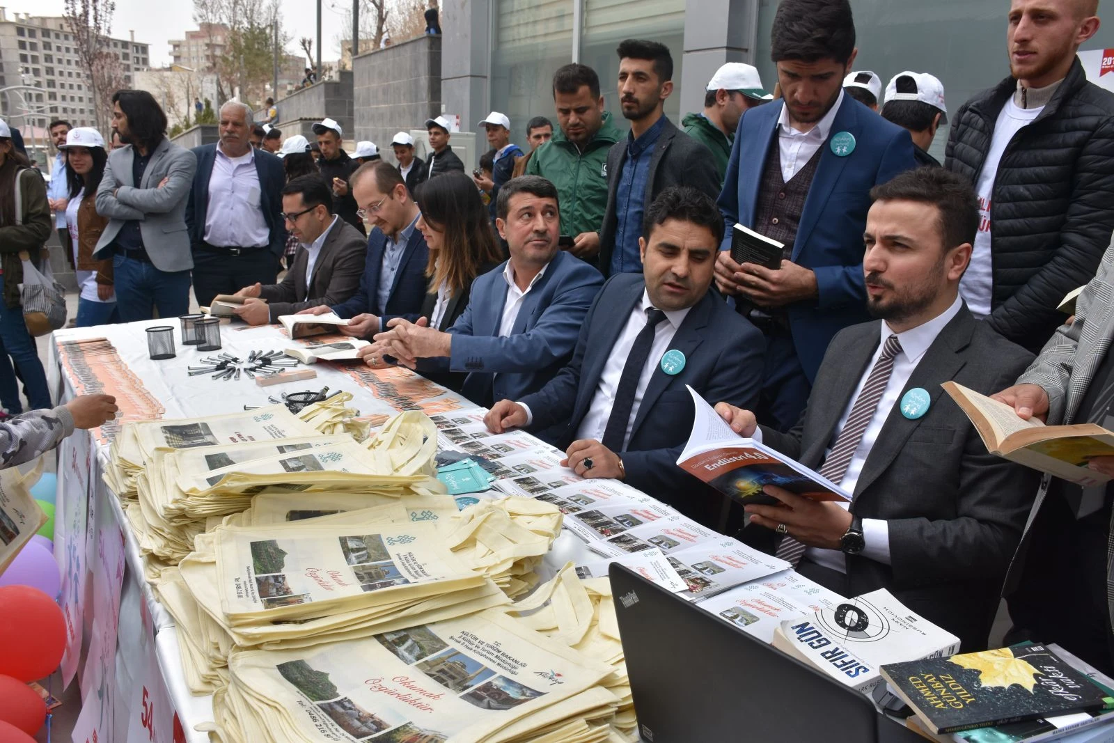 Diyarbakır, Şırnak ve Bingöl'de, Kütüphaneler Haftası etkinlikleri düzenlendi