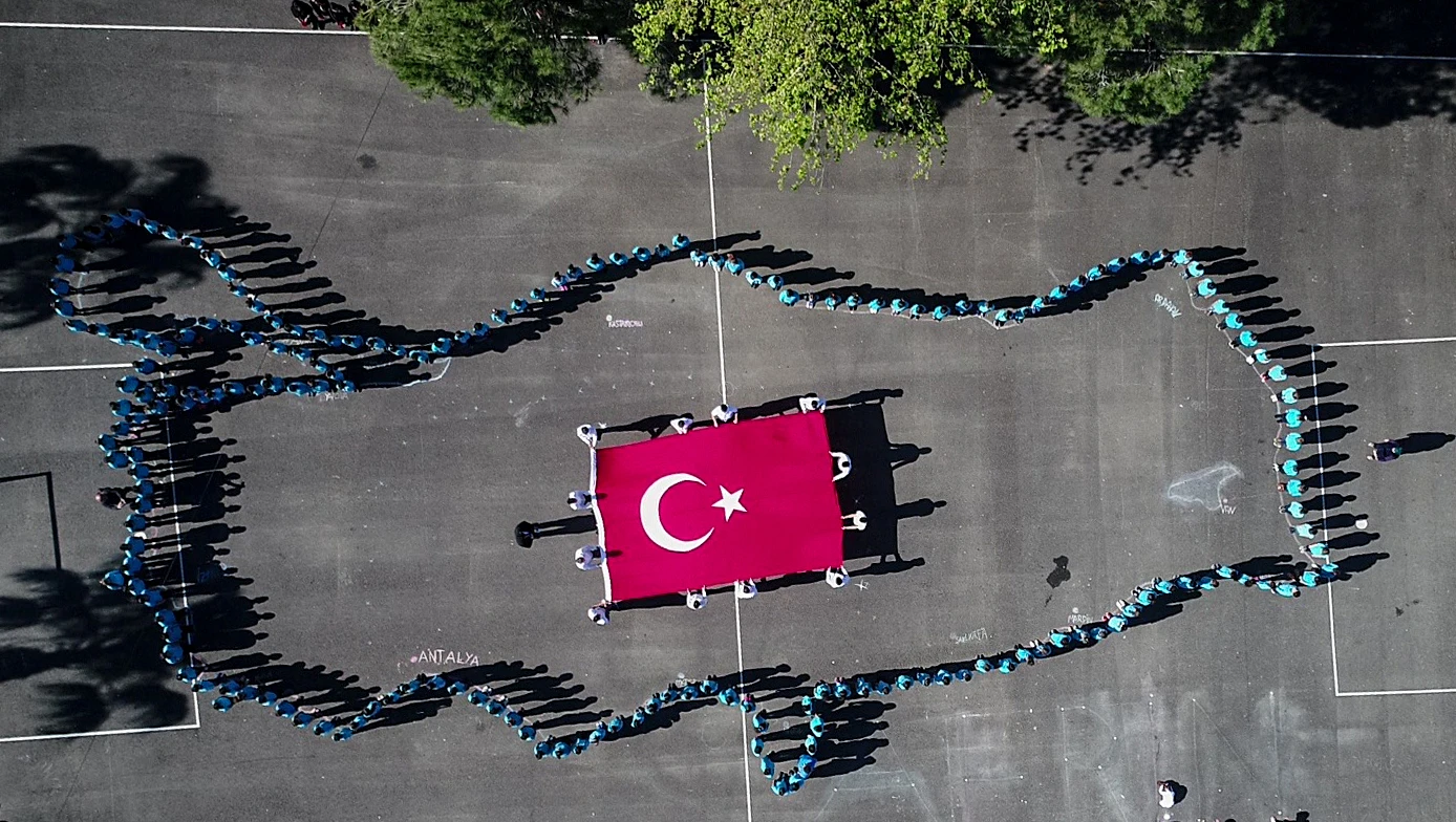 Miniklerden Mehmetçik'e koreografili destek