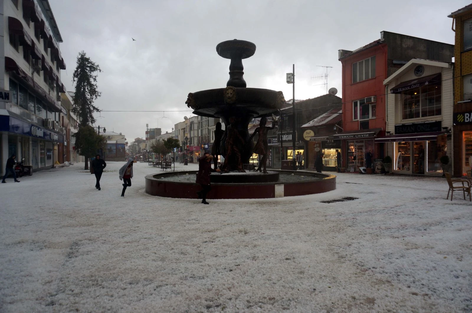 Edirne'de dolu yağışı etkili oldu