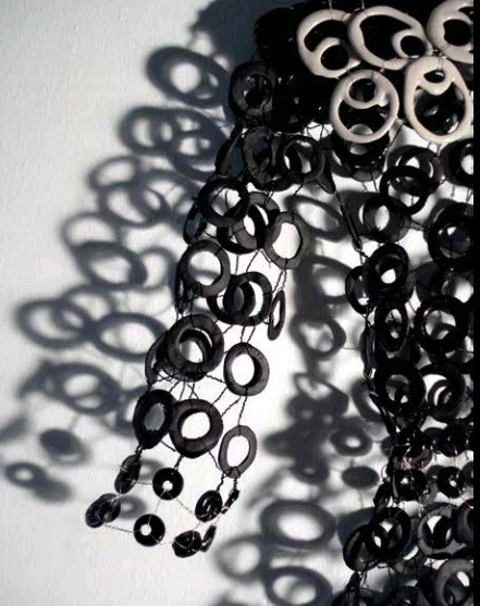 Bu elbiselerin her birinin ayrı bir hikayesi var