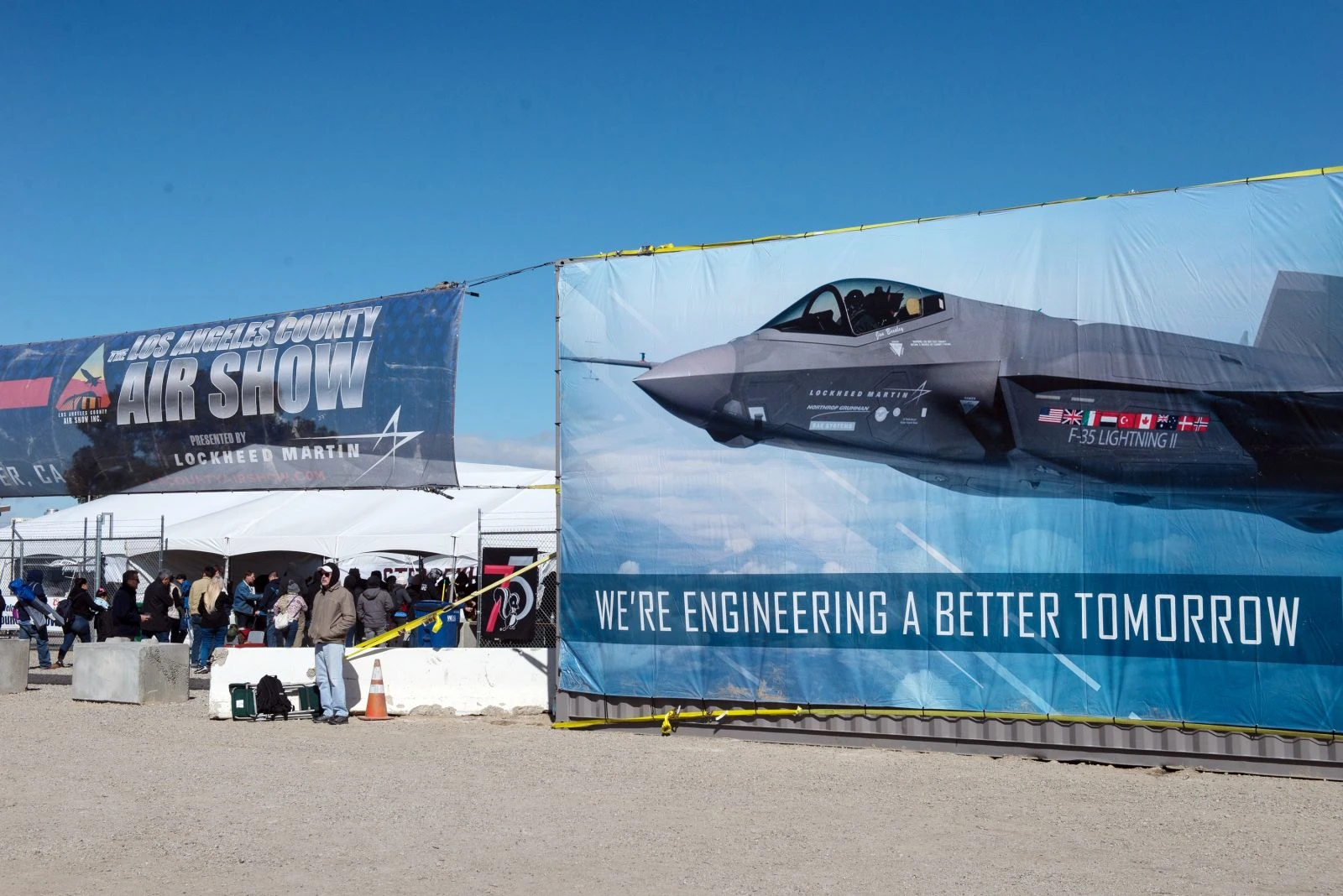 Savaş uçakları görücüye çıktı