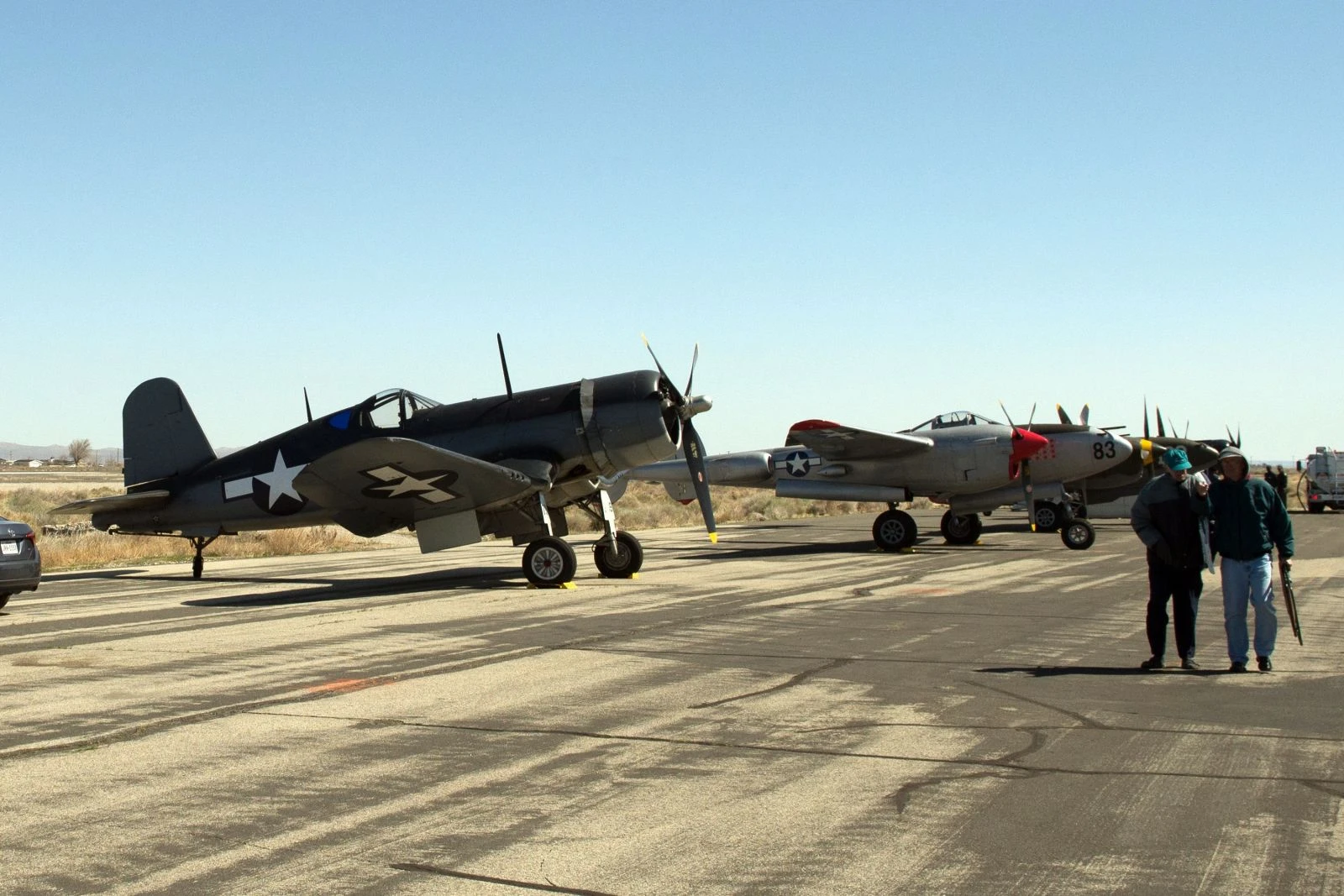 Savaş uçakları görücüye çıktı