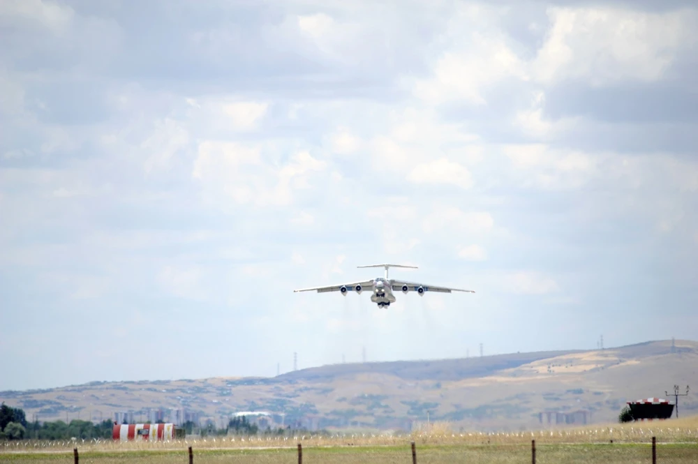 İşte S-400 sevkiyatını yapan uçak: RA-76363