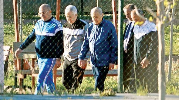 Devlet Bahçeli eşofmanlarıyla görüntülendi: Spor salonunda ilk kez kameralara yakalandı