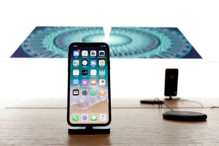 Apple, 2018'de yeni telefon çıkaracak mı? iPhone 11 ve iPhone X Plus ortaya çıkan özellikleri