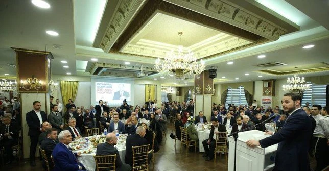 Bakan Albayrak'a İstanbul'da sevgi seli!