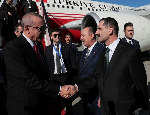 Cumhurbaşkanı Erdoğan, İlham Aliyev ile görüştü! İşte ilk kareler... .