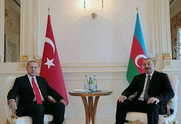 Cumhurbaşkanı Erdoğan, İlham Aliyev ile görüştü! İşte ilk kareler... .