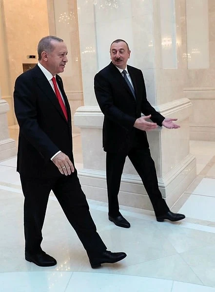 Cumhurbaşkanı Erdoğan, İlham Aliyev ile görüştü! İşte ilk kareler... .