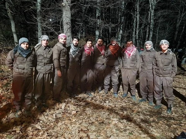 Erzurumlu kuryeye 'terörist' etiketi! Sosyal medyada paylaştığı fotoğraf hayatını kararttı