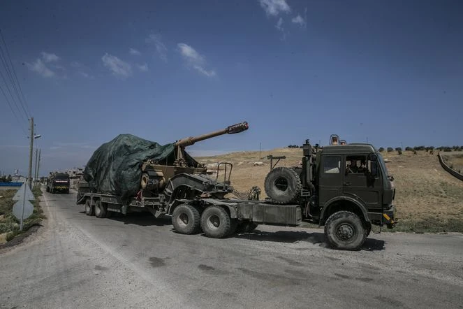 Suriye sınırına tank ve fırtına obüsü sevkiyatı sürüyor