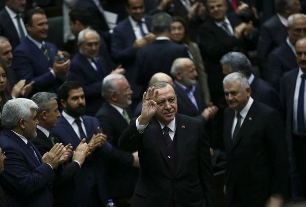 Cumhurbaşkanı Erdoğan: Bu trenden düşenler, düştükleri yerde kalır