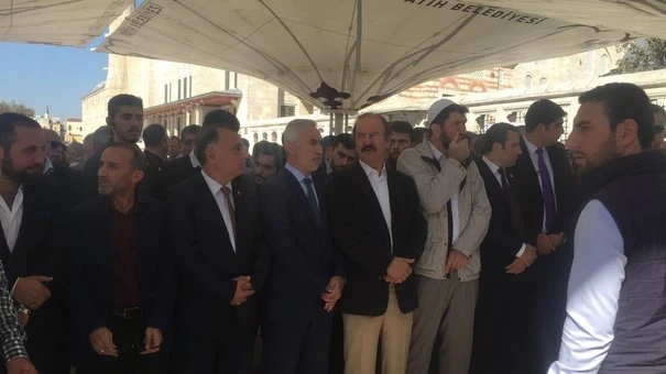 Milli Görüş'ün önemli ismi son yolculuğuna uğurlandı