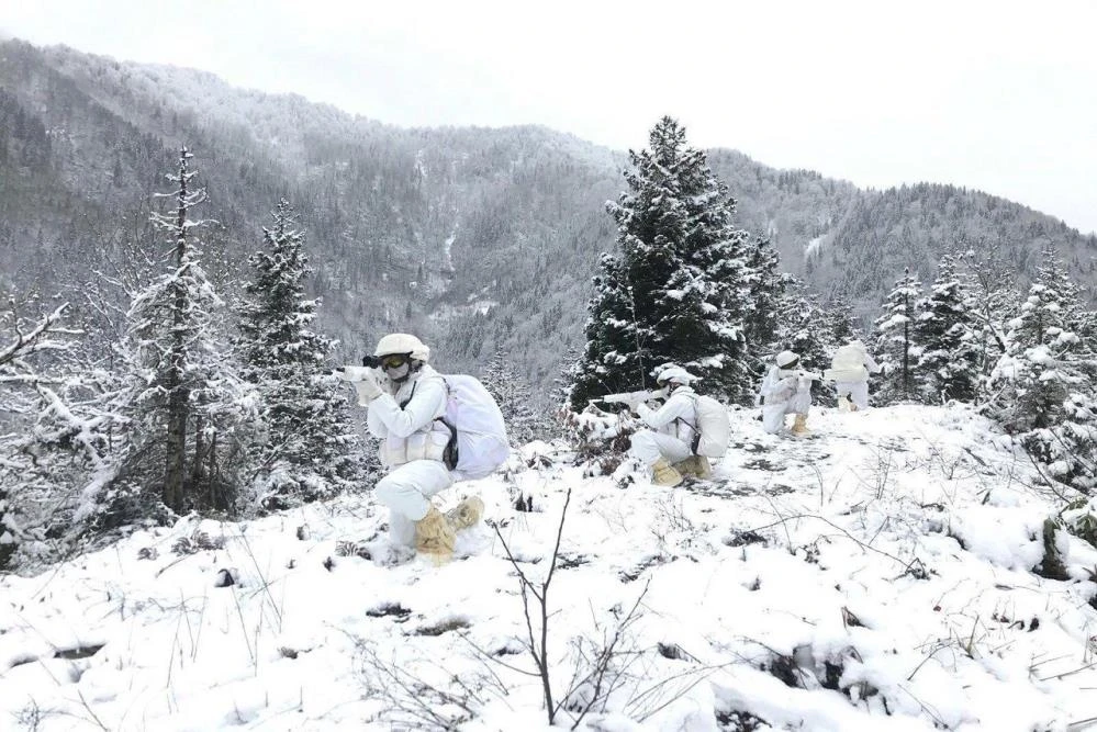 Mehmetçik zorlu kış şartlarında Teröristle Mücadele Harekatına devam ediyor