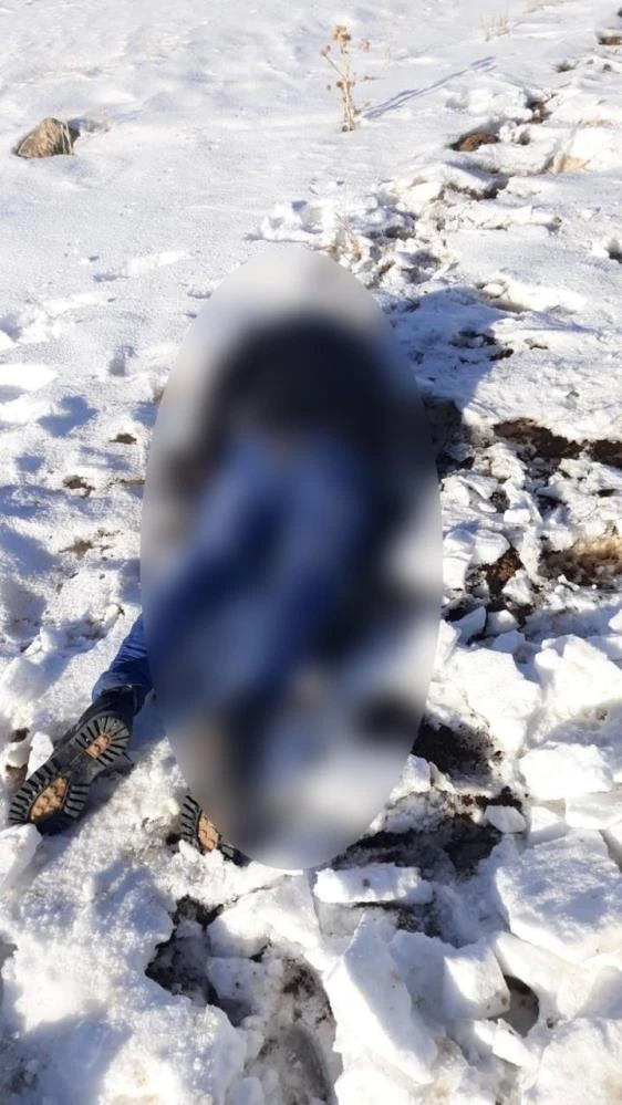 Van'da donmuş erkek cesedi bulundu
