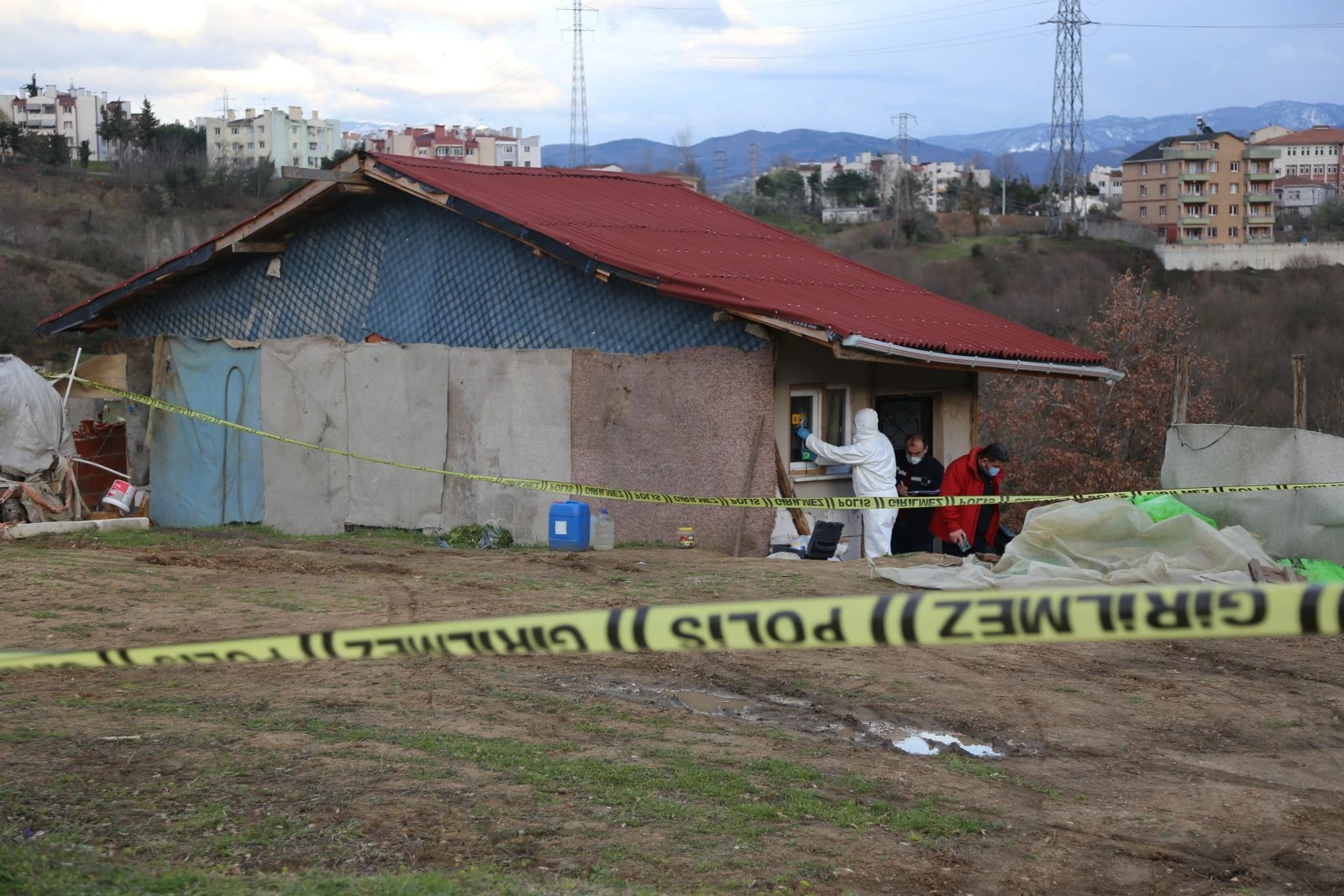 Barakada kan donduran cinayet