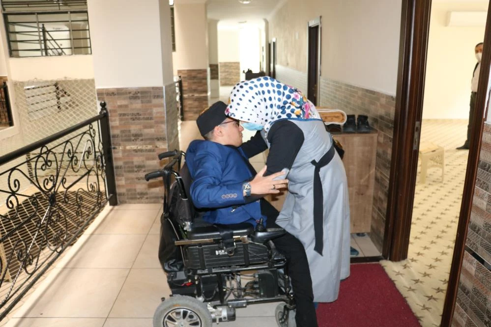 Engelleri aşarak hafız oldu