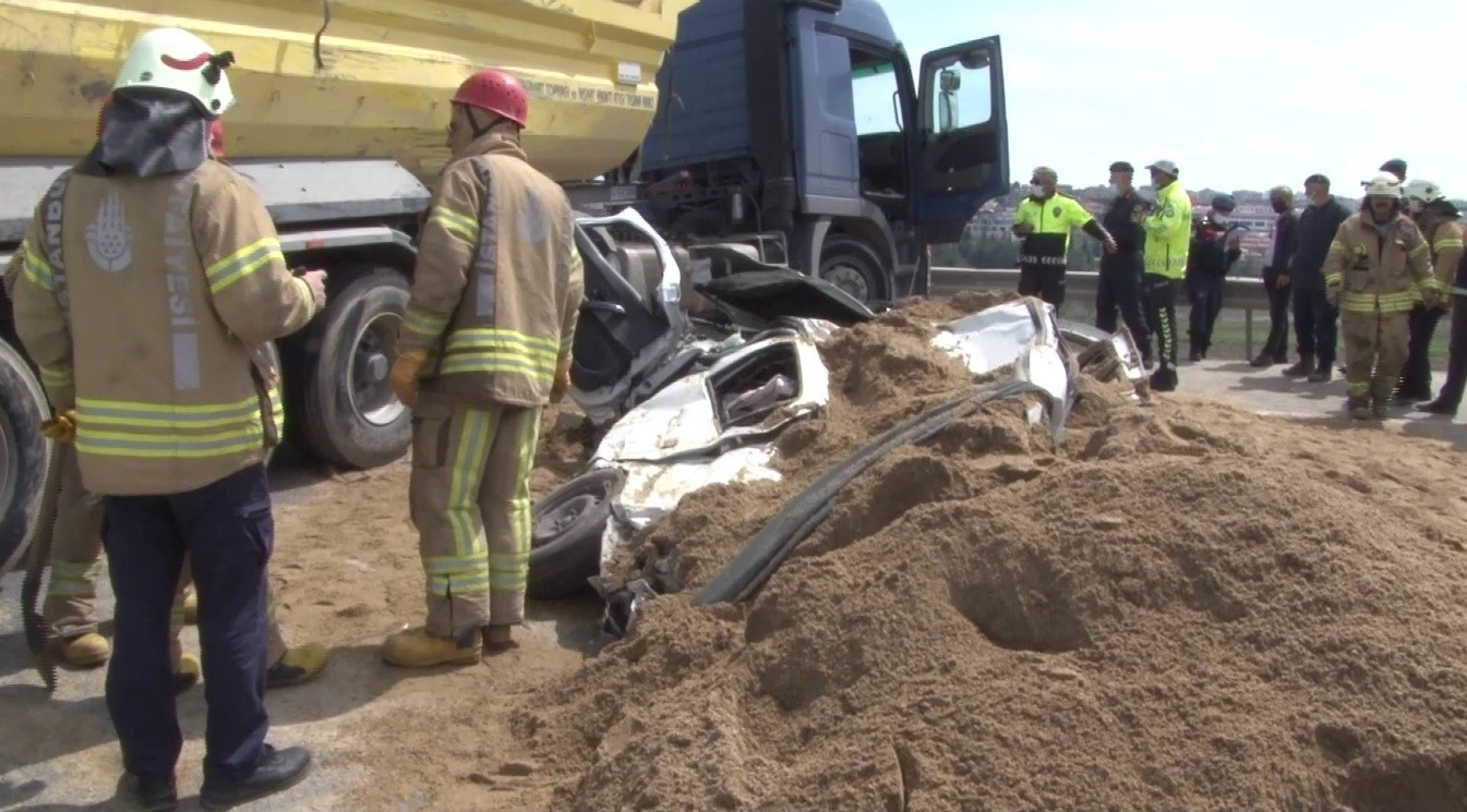 TEM’de hafriyat kamyonu dehşeti