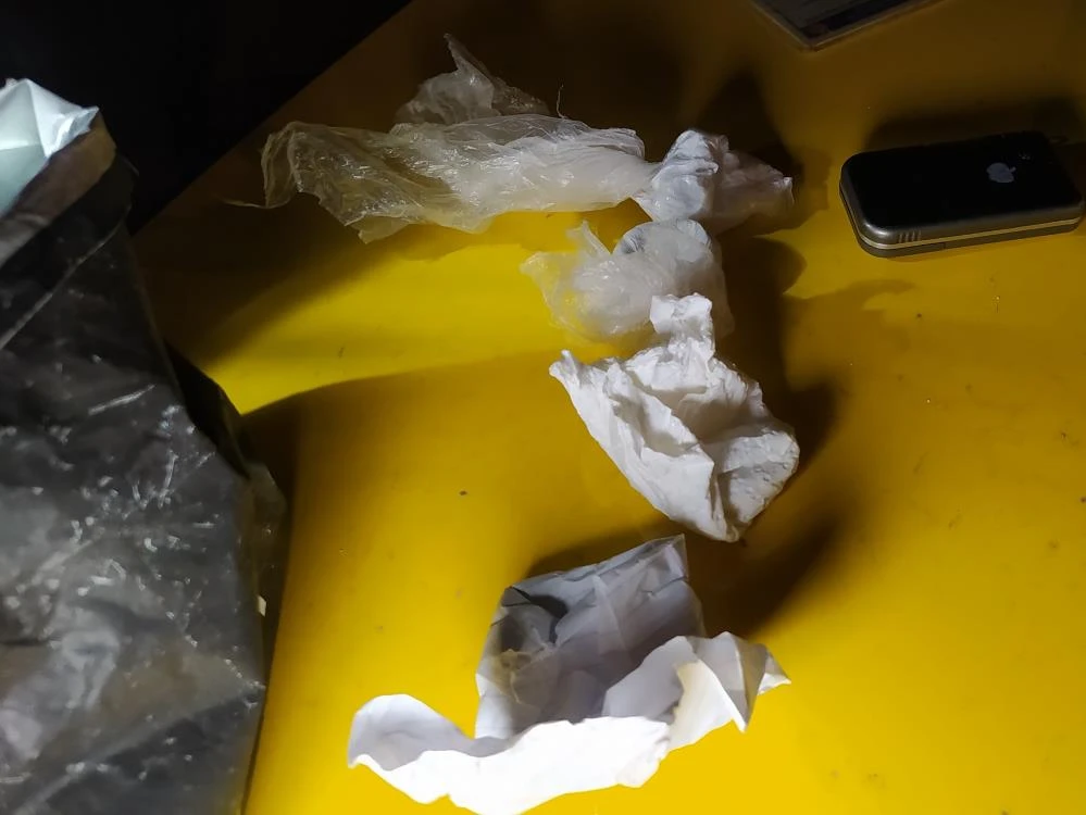 Uyuşturucuyla yakalandı suçu bekçilere atmaya çalıştı: Senin o zaman