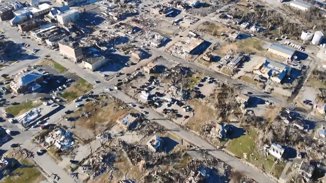 ABD'deki hortum felaketinin bedeli ağır olacak! Zararın 5 milyar doları bulması tahmin ediliyor