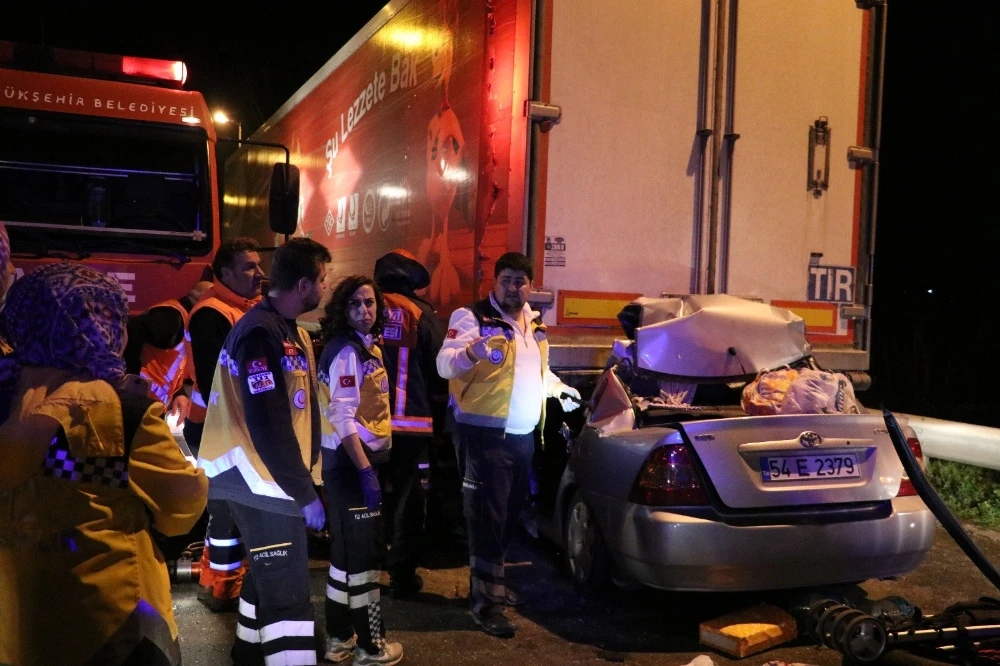 TEM Otoyolunda trafik kazası: Anne ve oğul feci ekilde can verdi