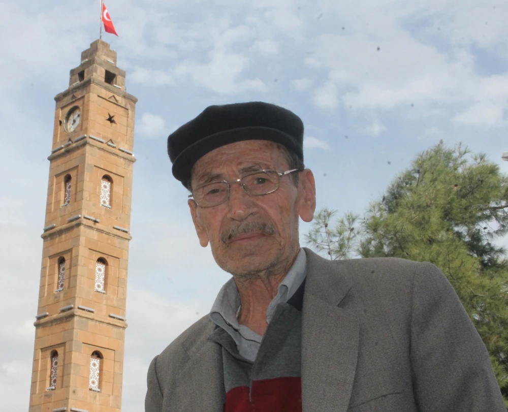 250 yıllık saat kuracak kimse olmayınca durdu