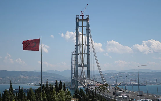 7 ayda 3 dev proje hizmete girecek