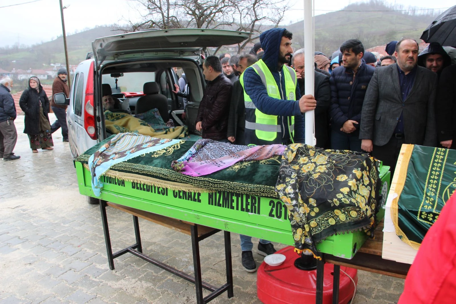 Kardeşlerin kaderi aynı oldu