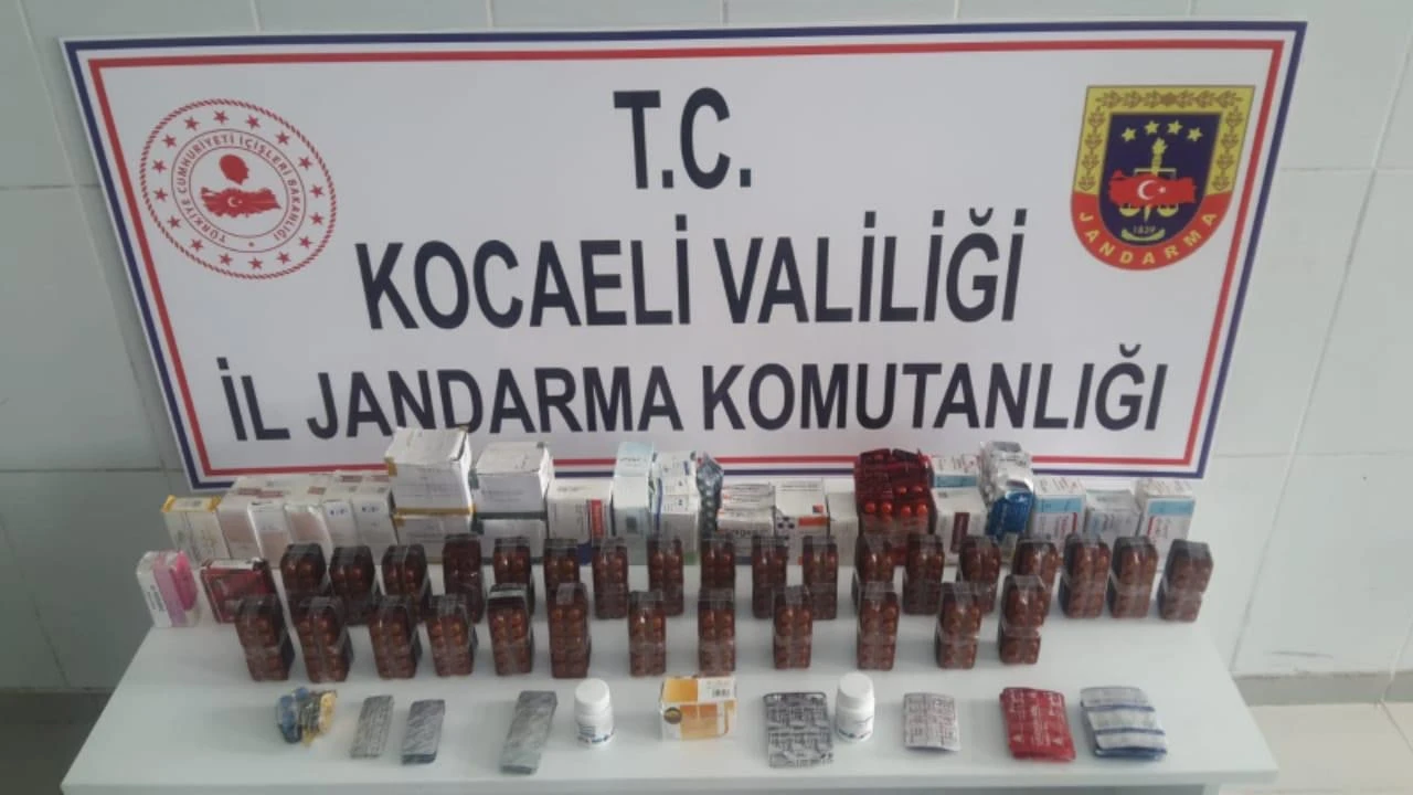 Sınırdışı edilmek üzere bekletilen şahsın üzerinden 7 bin 253 uyarıcı hap çıktı