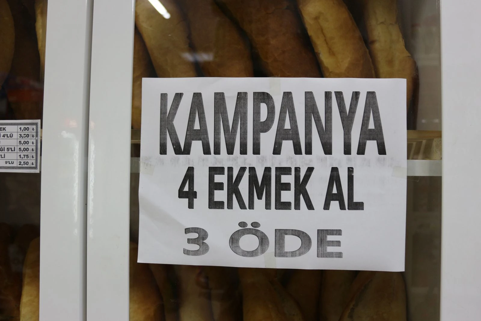Bu markette ekmeği 75 kuruşa almak mümkün