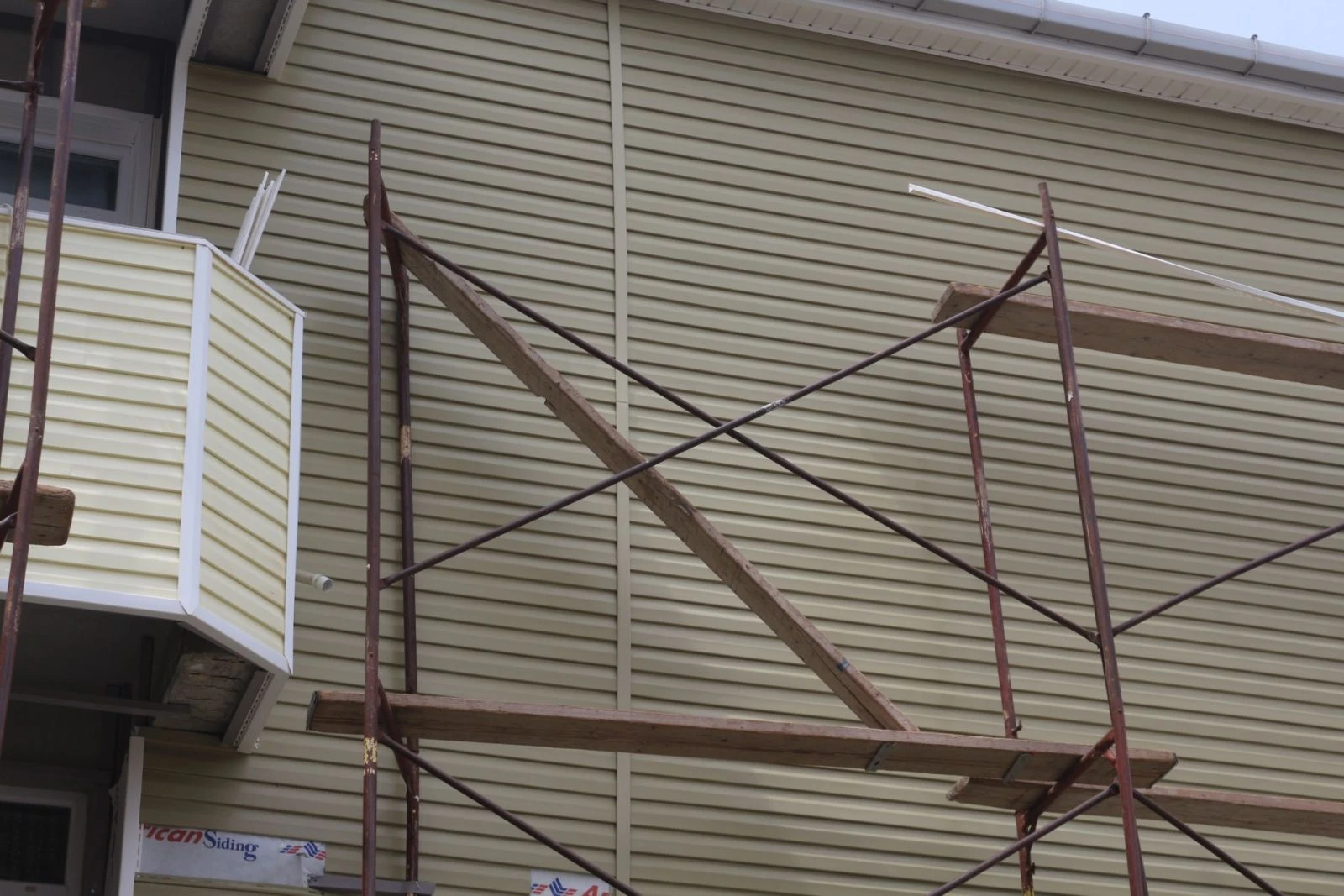 15 metreden kafa üstü çakıldı