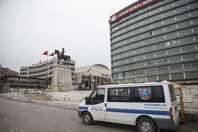 Yurt genelinde 'evde kal' çağrısına büyük oranda uyuluyor