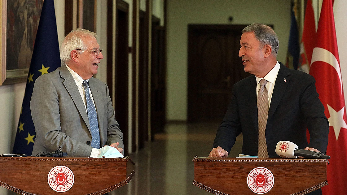 Bakan Akar: AB'nin Türkiye'ye objektif yaklaşması her iki tarafa büyük yarar sağlayacak