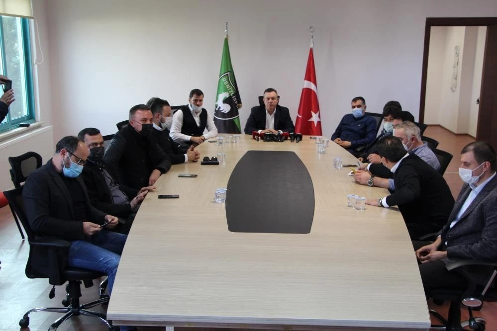 İstifalar resmi olarak açıklandı