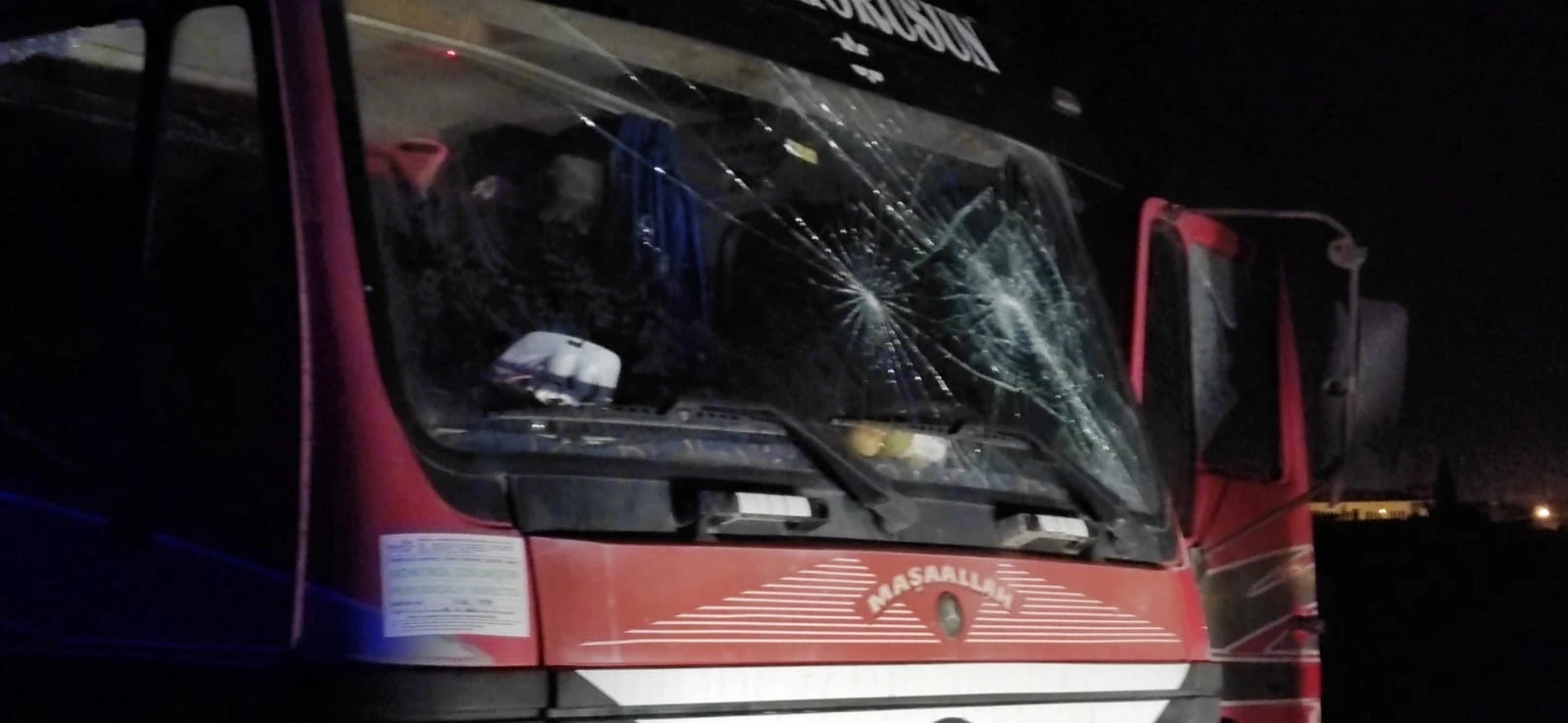 Yol çalışmasındaki görevliye saldırdılar