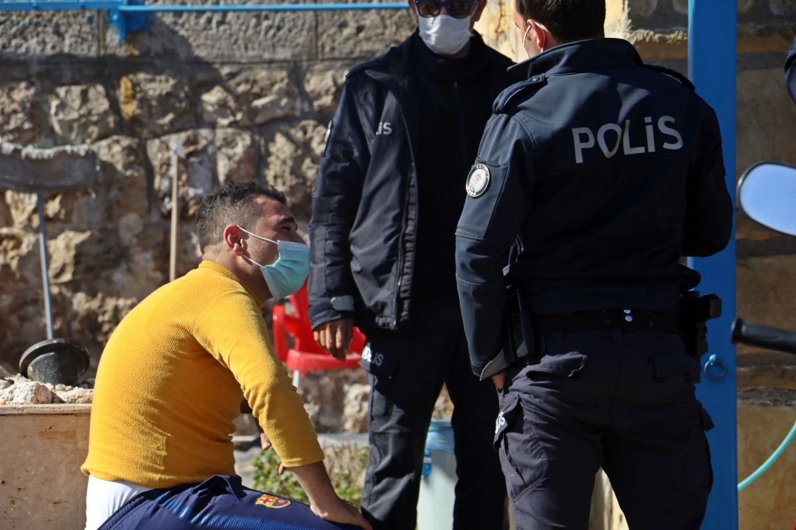 Ceza yiyeceğini düşünüp ağladı