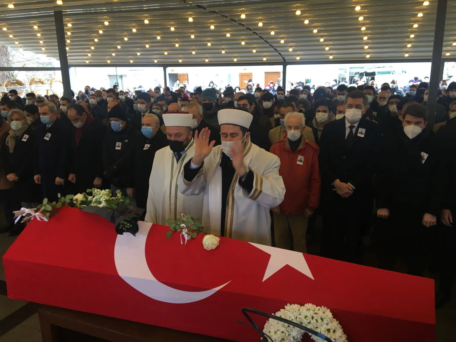 Doğan Cüceloğlu son yolcuğuna uğurlandı