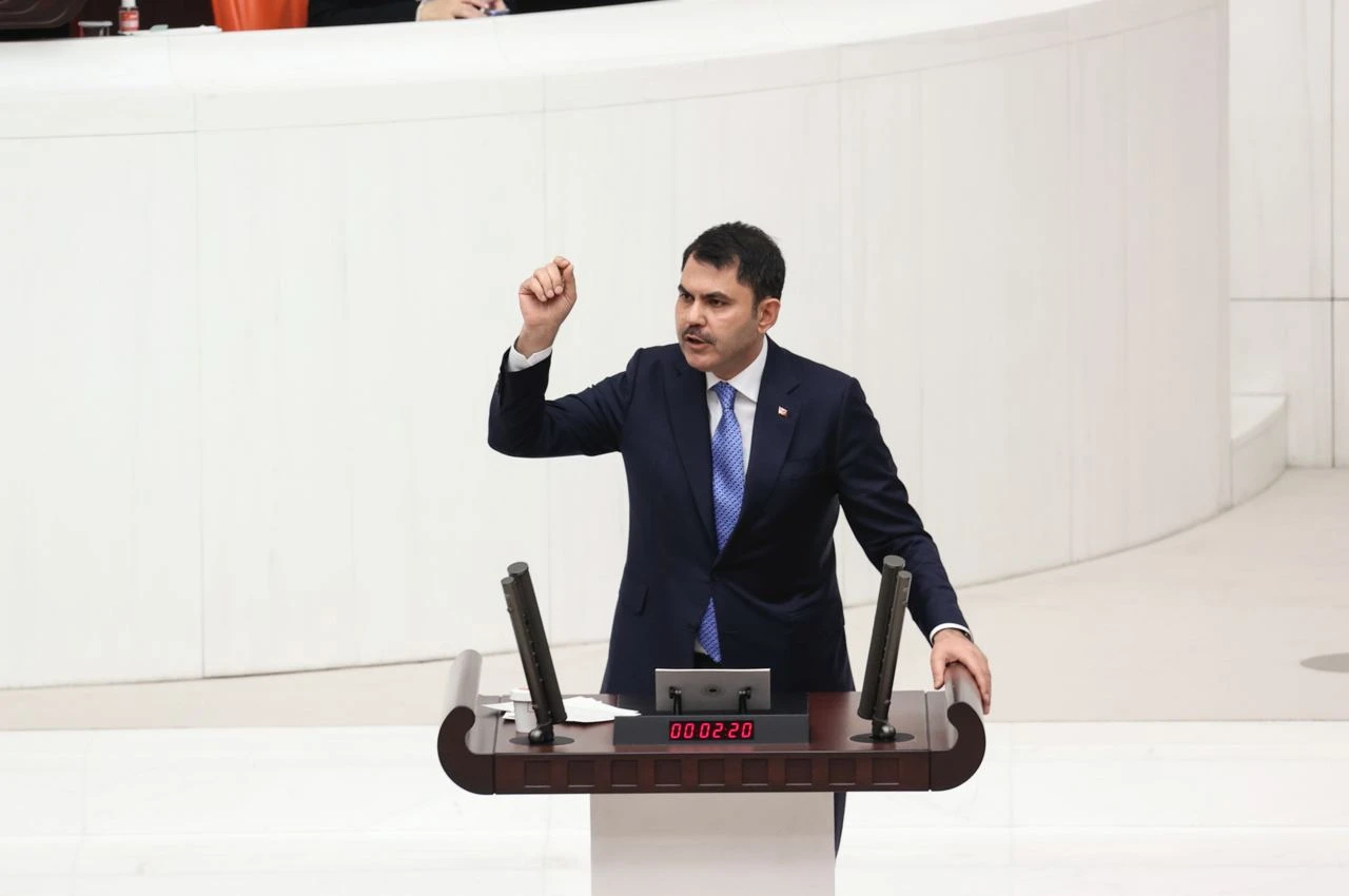 Bakan Murat Kurum: Siz yaktınız, yıktınız; biz yeniden inşa ettik