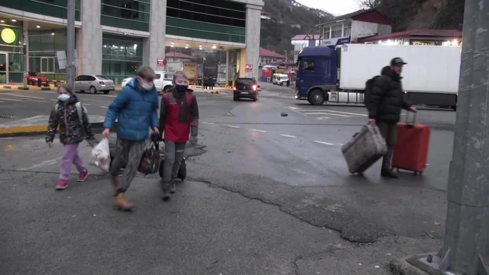 Bulgarlardan sonra şimdi de Gürcü akını: Dolu bavulla dönüyorlar