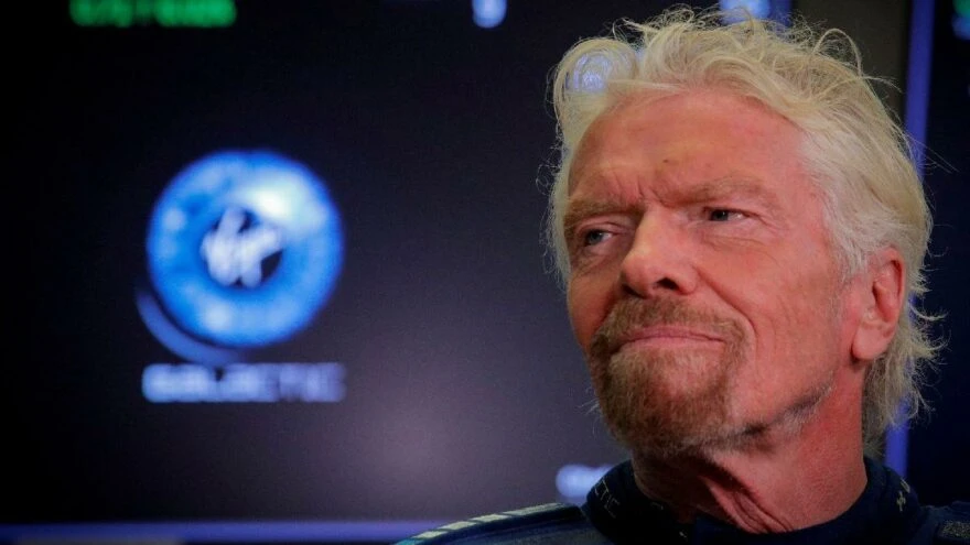 Richard Branson uzaya giden ilk milyarder oldu