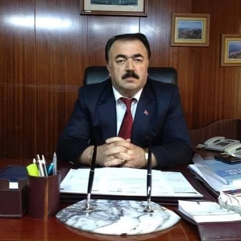 Eski belediye başkanı 2 kişiyi öldürüp, intihara teşebbüs etti