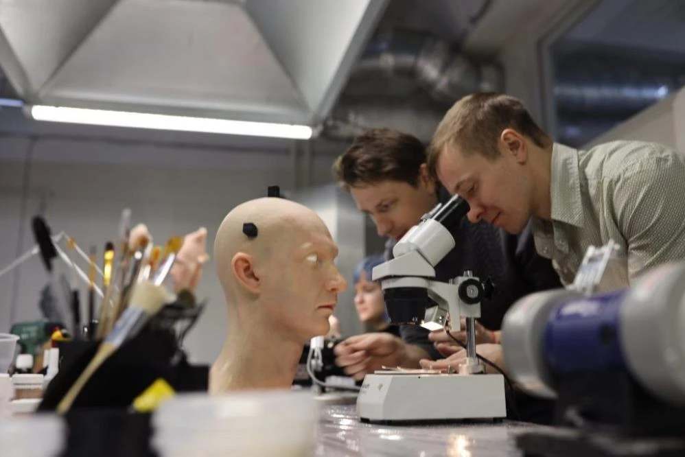 Rus Robot şirketi hiper-gerçekçi insansı robotlar geliştiriyor