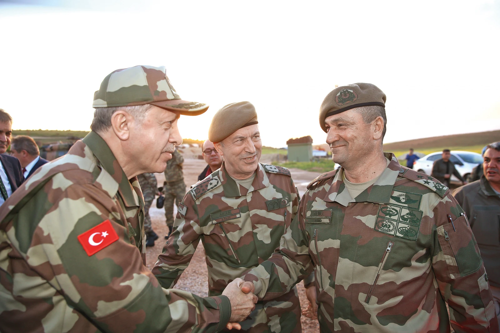 Erdoğan'dan sınırdan mesaj: Nükleer silahın olsa ne yazar