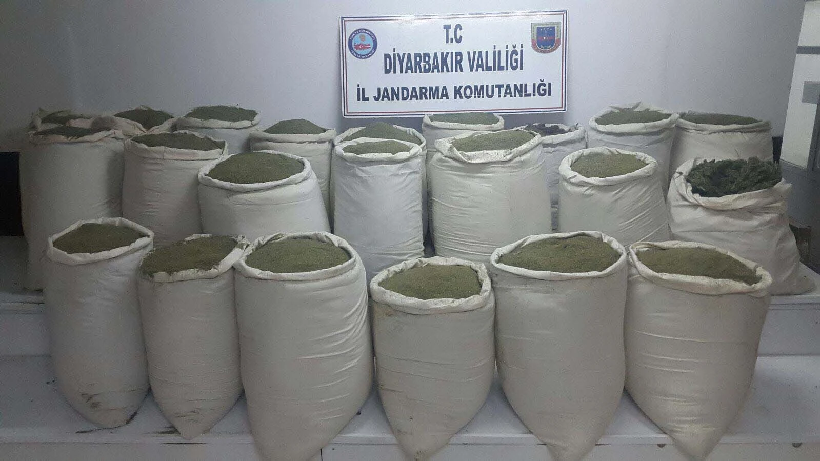 Diyarbakır'da narko-terör operasyonu