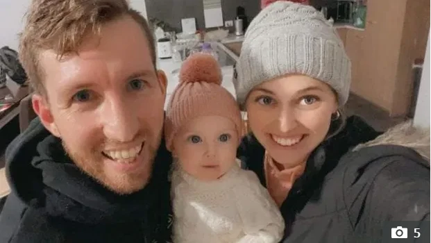 Bebek saç kurutma makinesi yüzünden kör oldu