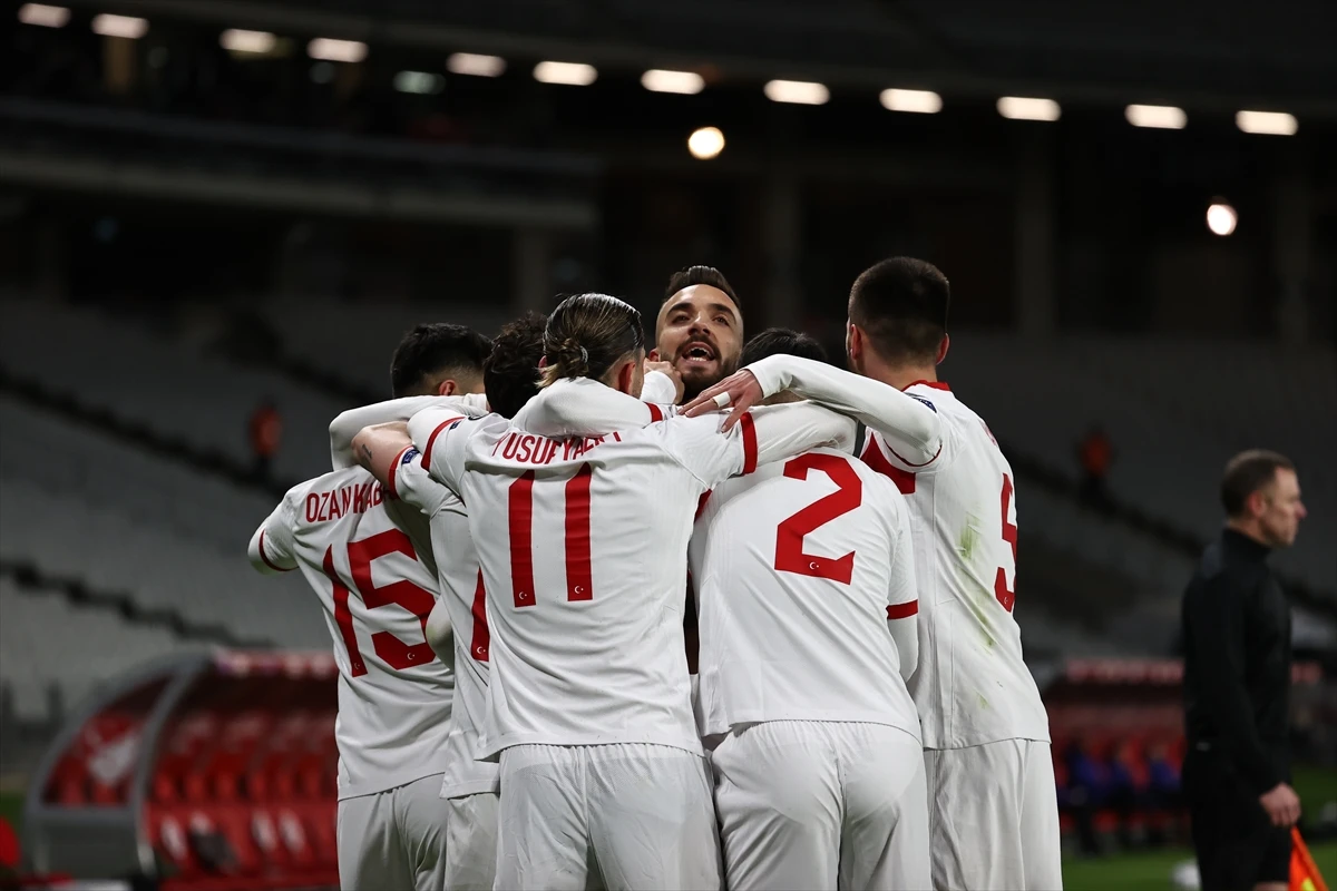Türkiye Hollanda'yı 4-2 mağlup etti