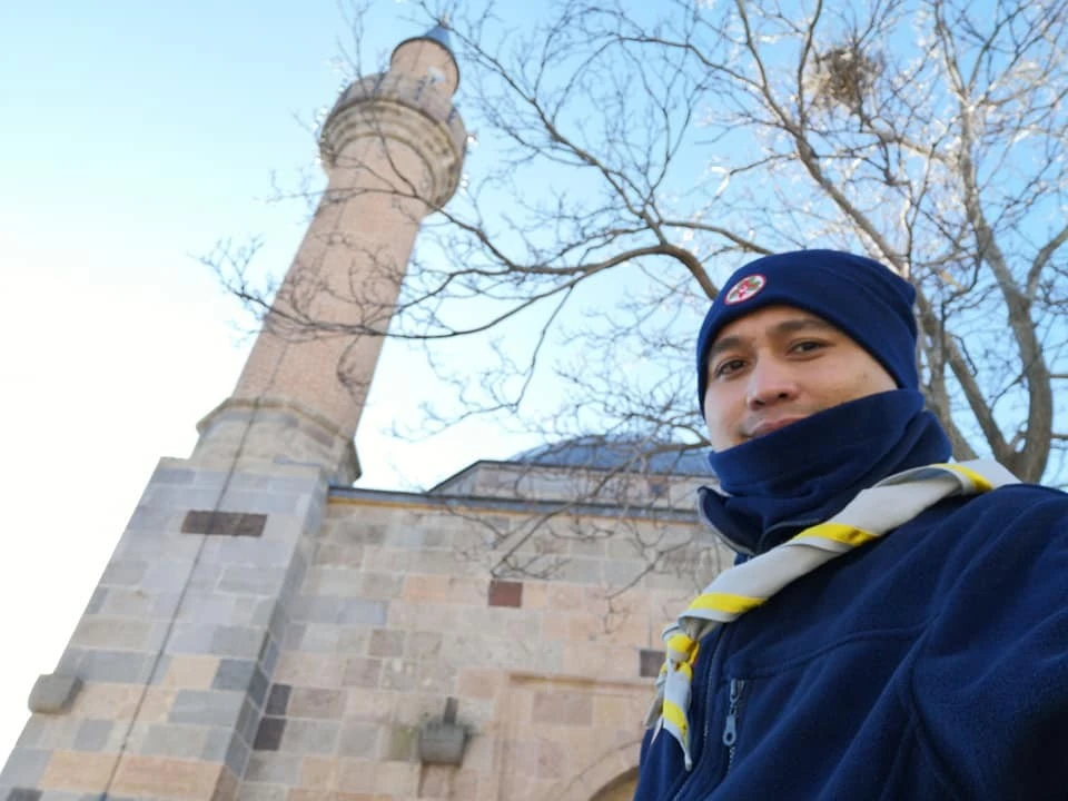 Allahuekber Dağlarında Müslüman oldu