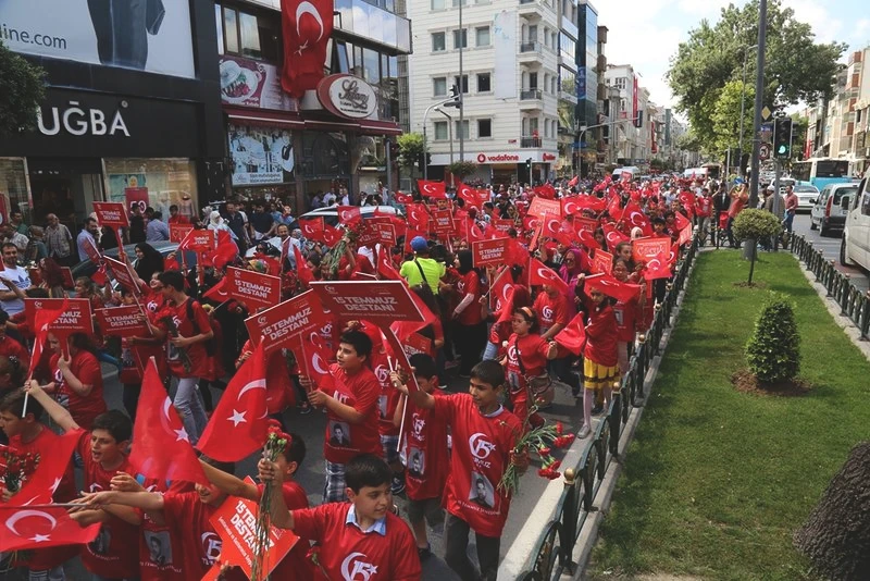 İBB 15 Temmuz'a özel etkinliklerle hazırlanıyor